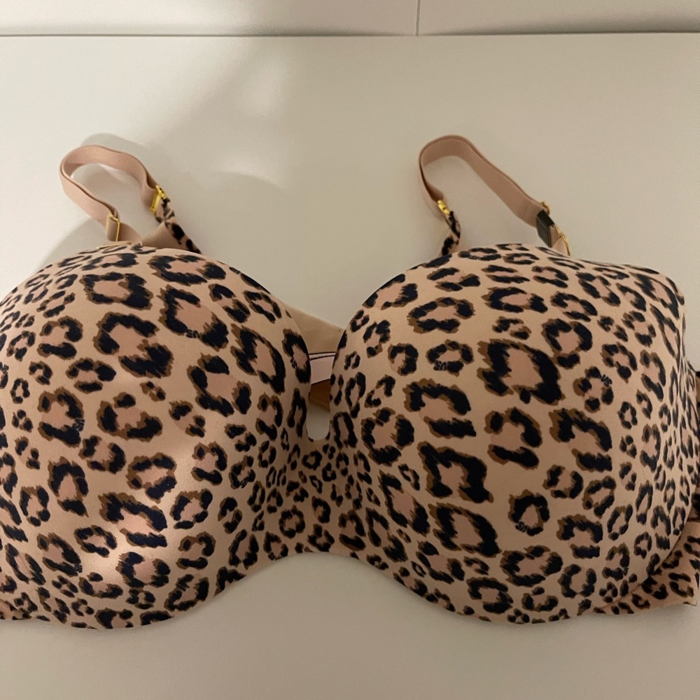 Victoria’s Secret Tshirt Bra 38 DD
